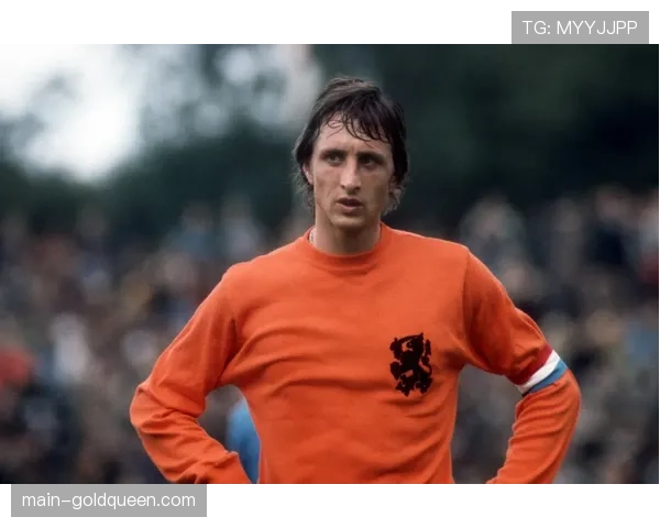 拉波尔塔宣布约翰·克鲁伊夫球场扩容计划，容量将接近一万五千人